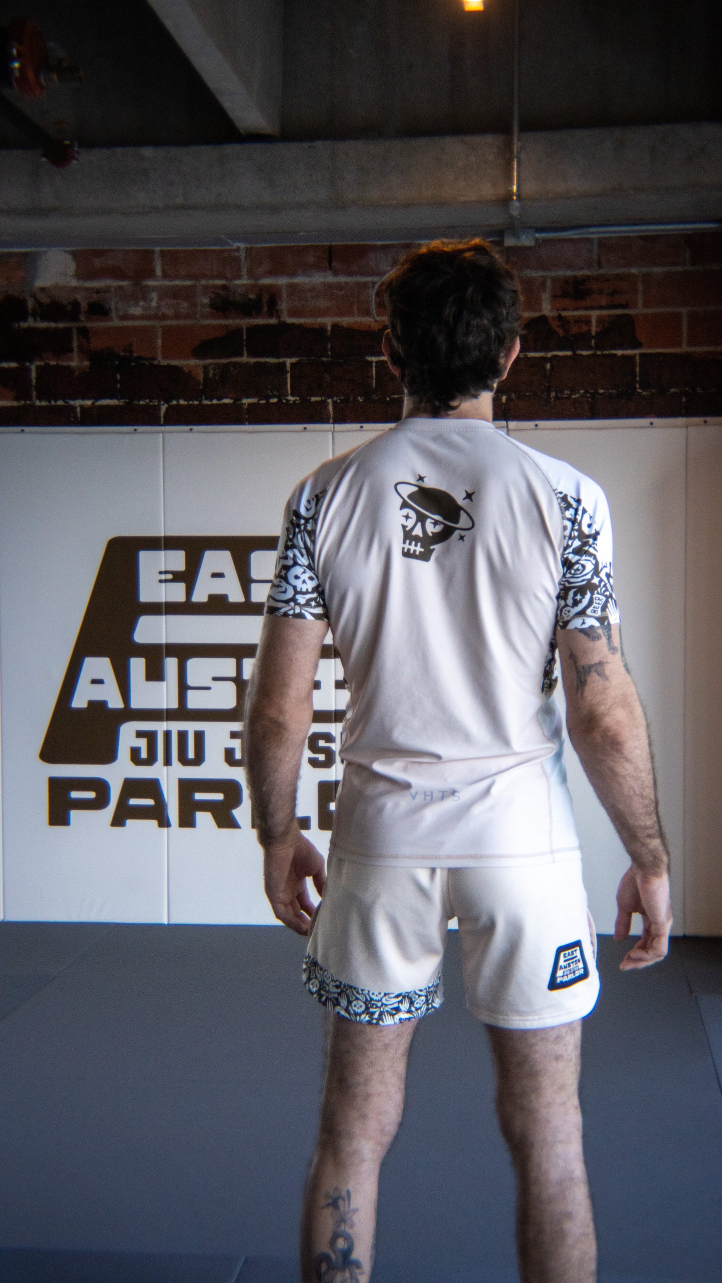 Cream Rash Guard X VHTS